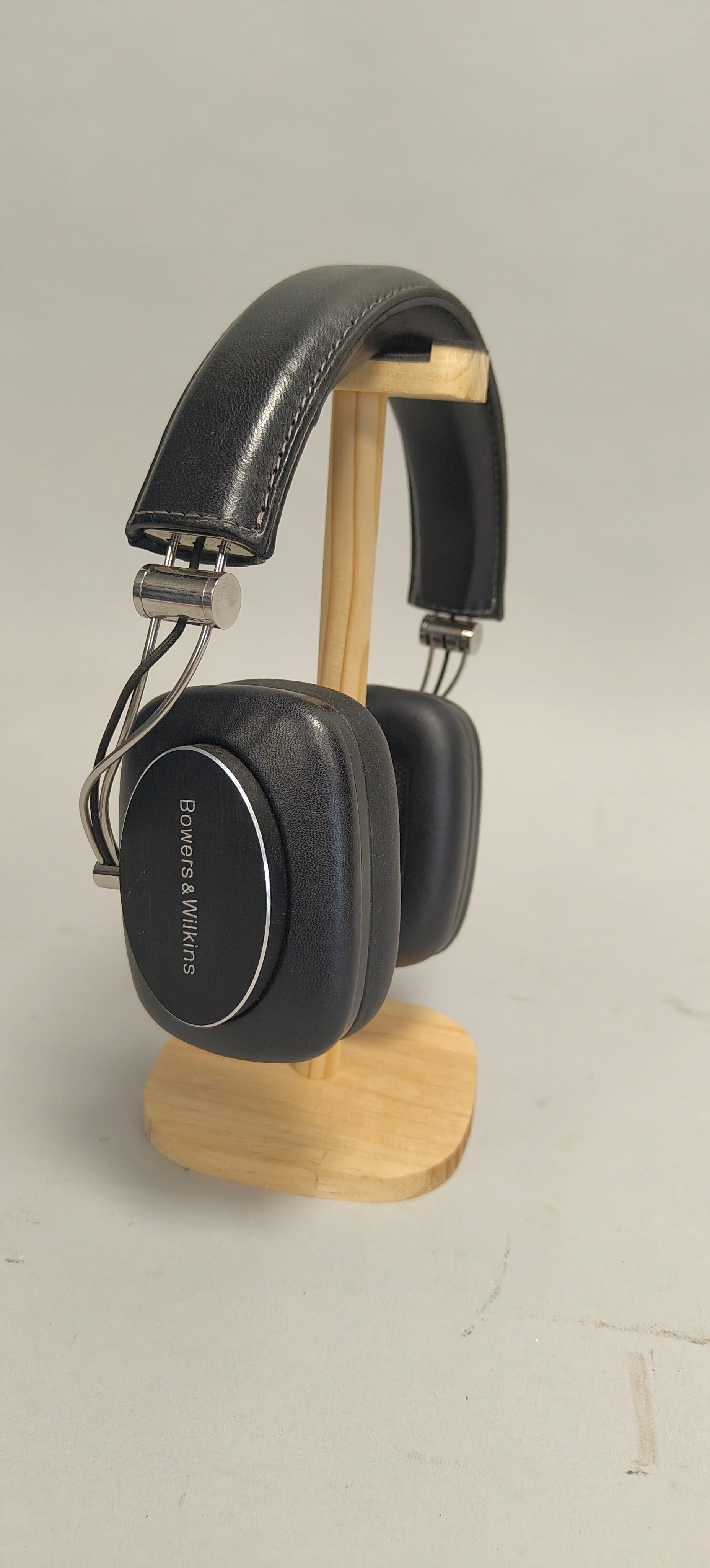 Bowers & Wilkins P7 Wireless