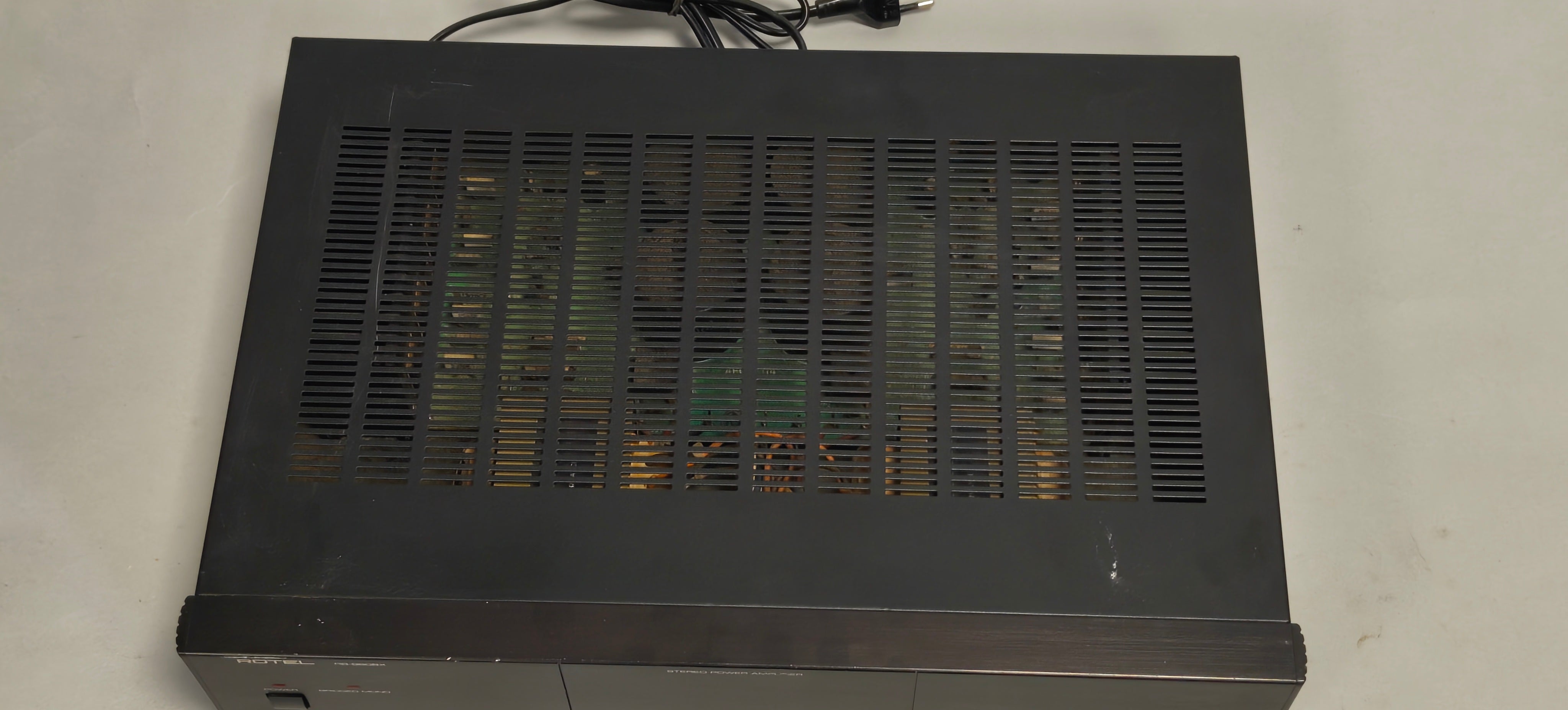 Rotel RB-960BX Stereo Power Amplifier