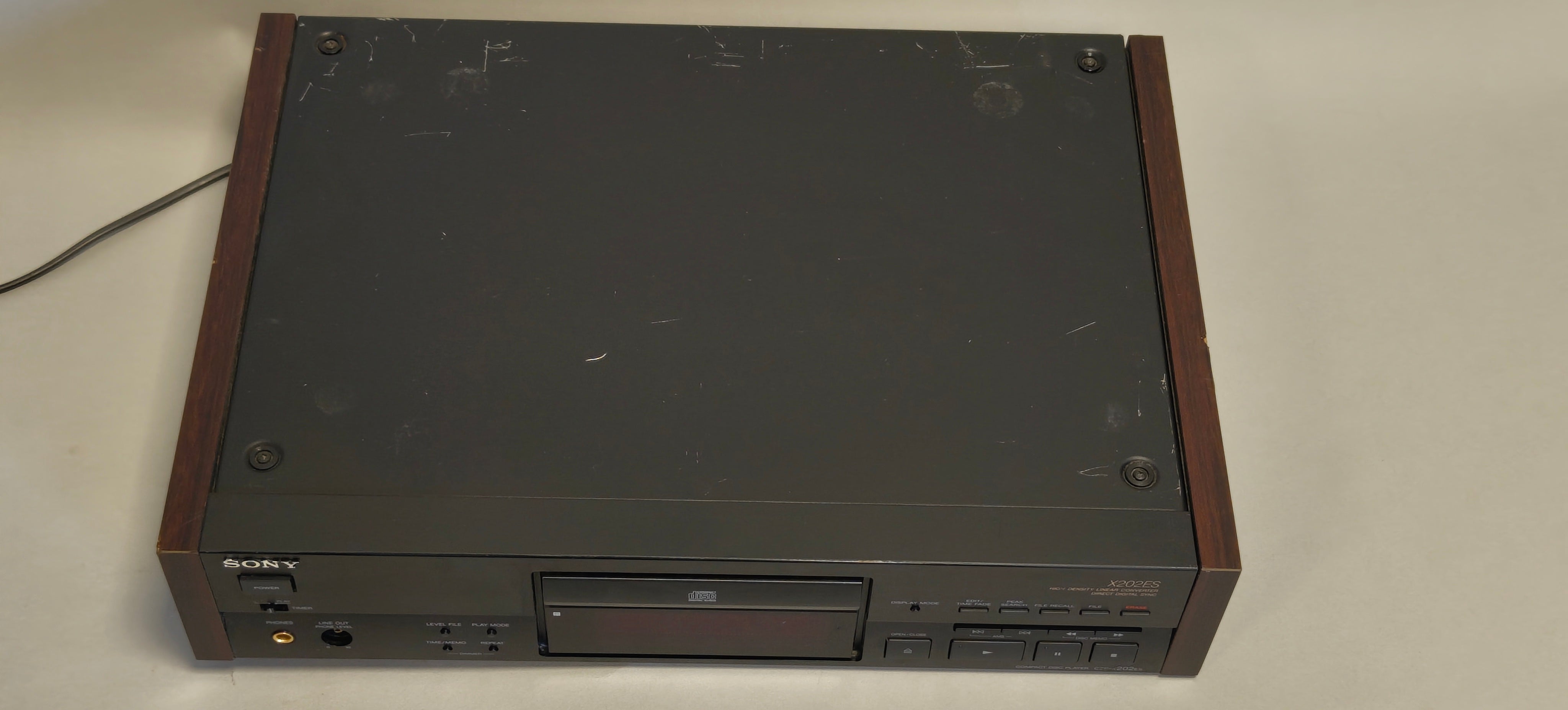 Sony CDP-X202ES CD Player
