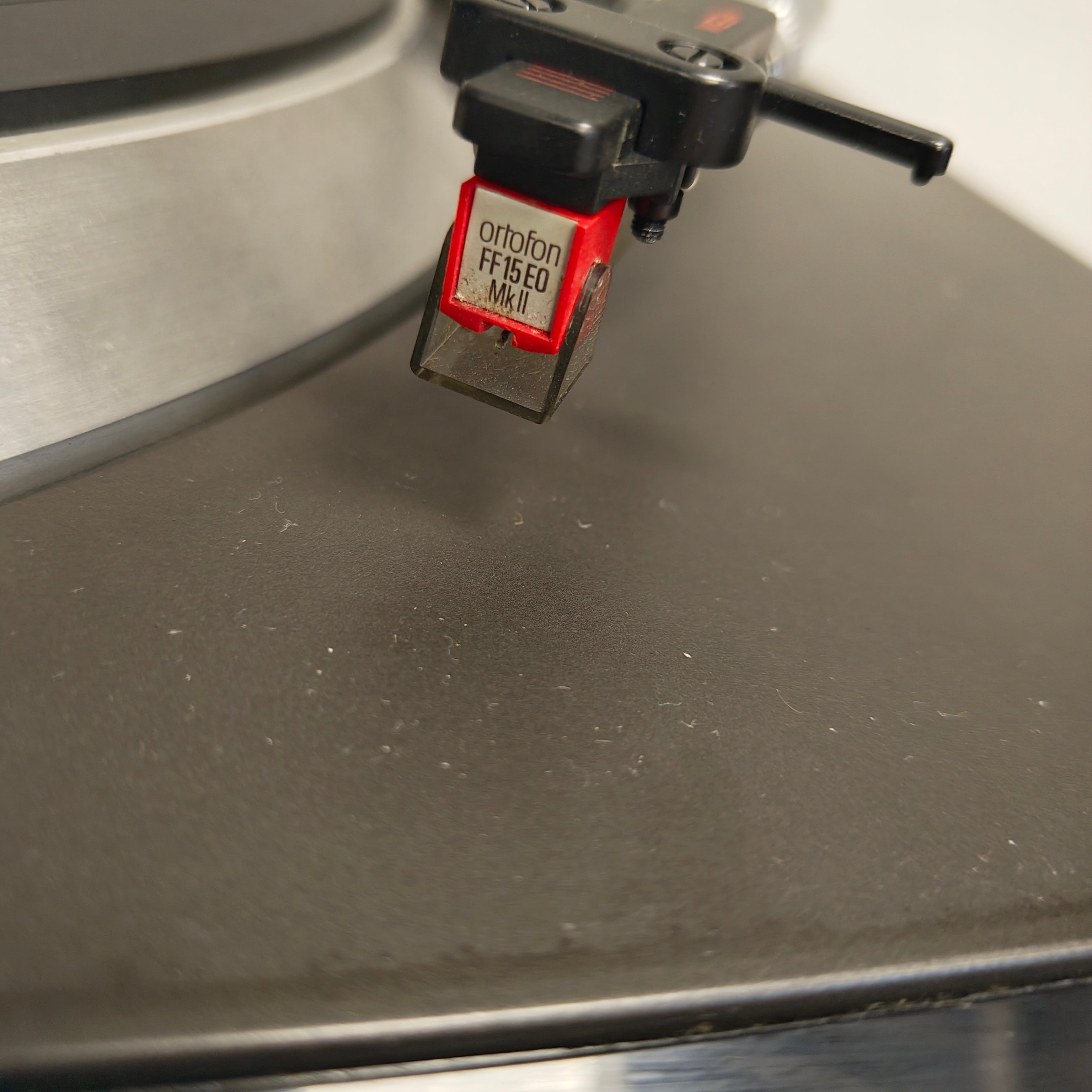 Technics SL-1410MK2 Quartz Direct Drive Automatic Turntable