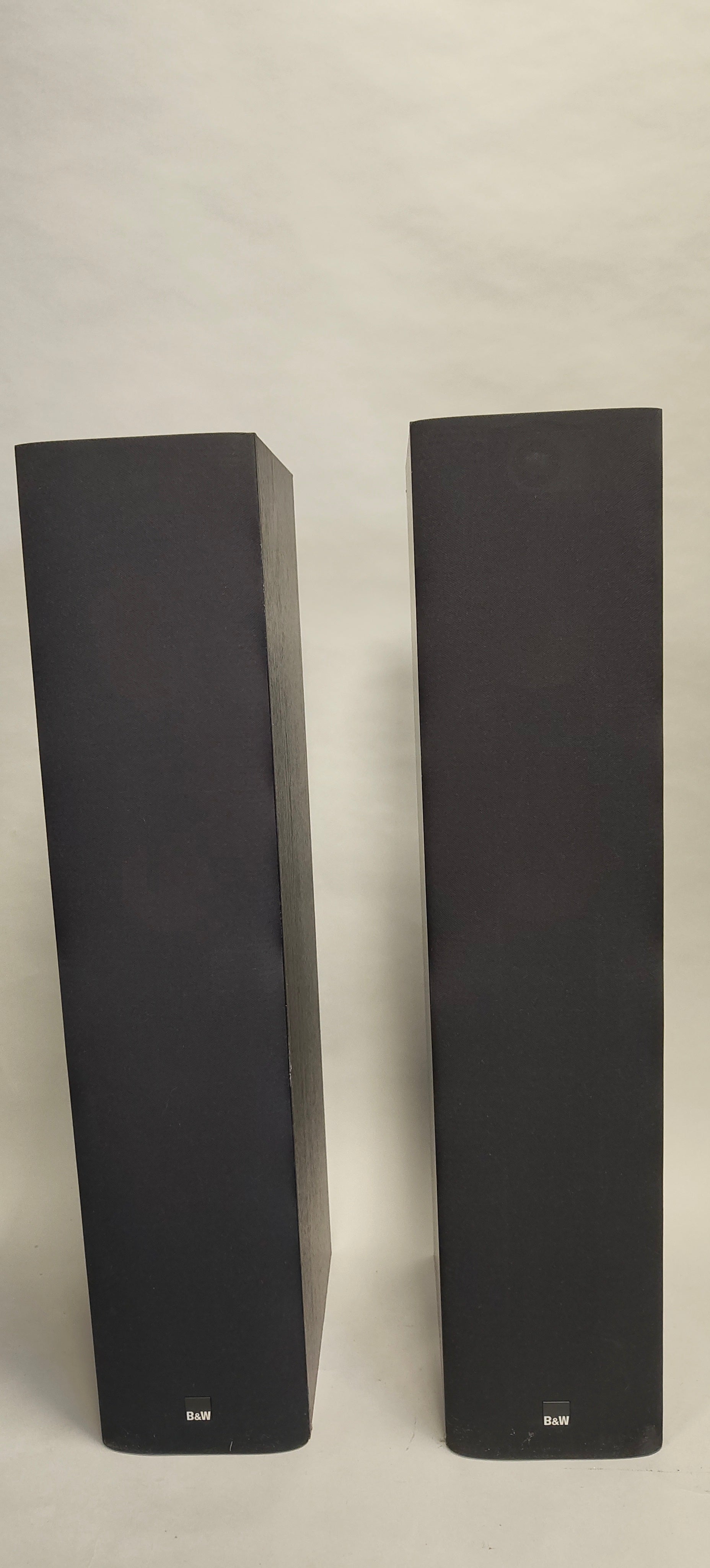 Bowers & Wilkins 684 Floor standing Speakers