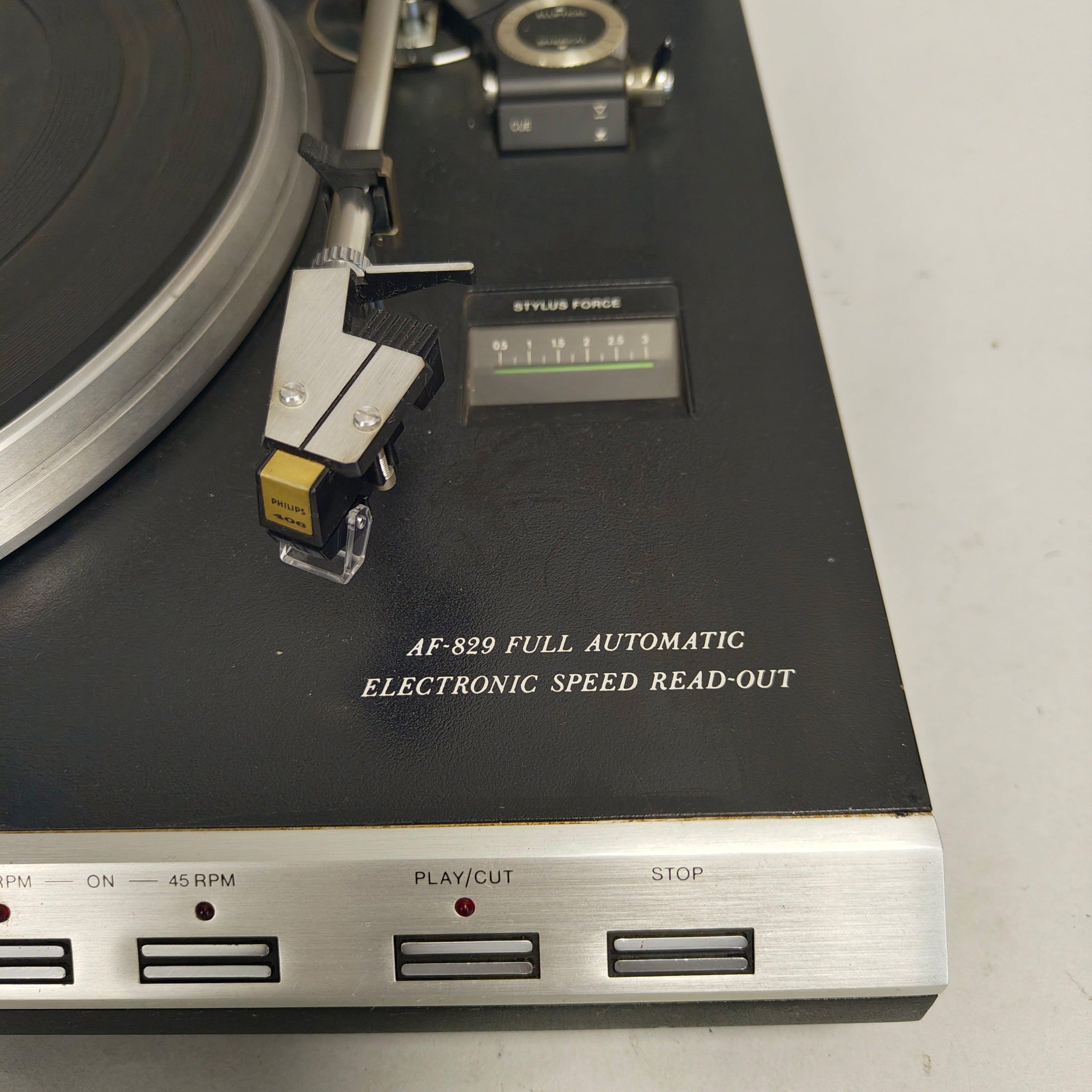 Philips AF-829 Fully Automatic Direct Drive Turntable